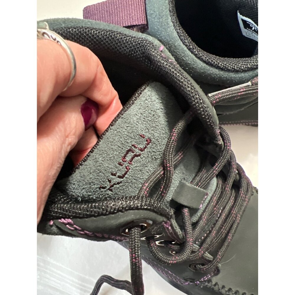 Kuru Quest Womens 7.5 Black Hiking Boots With Purple Stitching - Picture 4 of 9